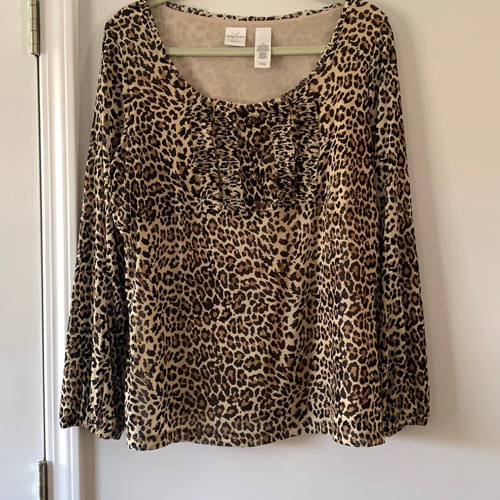 Long-sleeved shirt